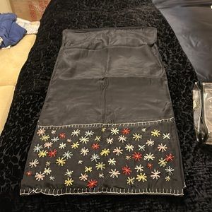 2 beautiful black king size pillow case with embroidery